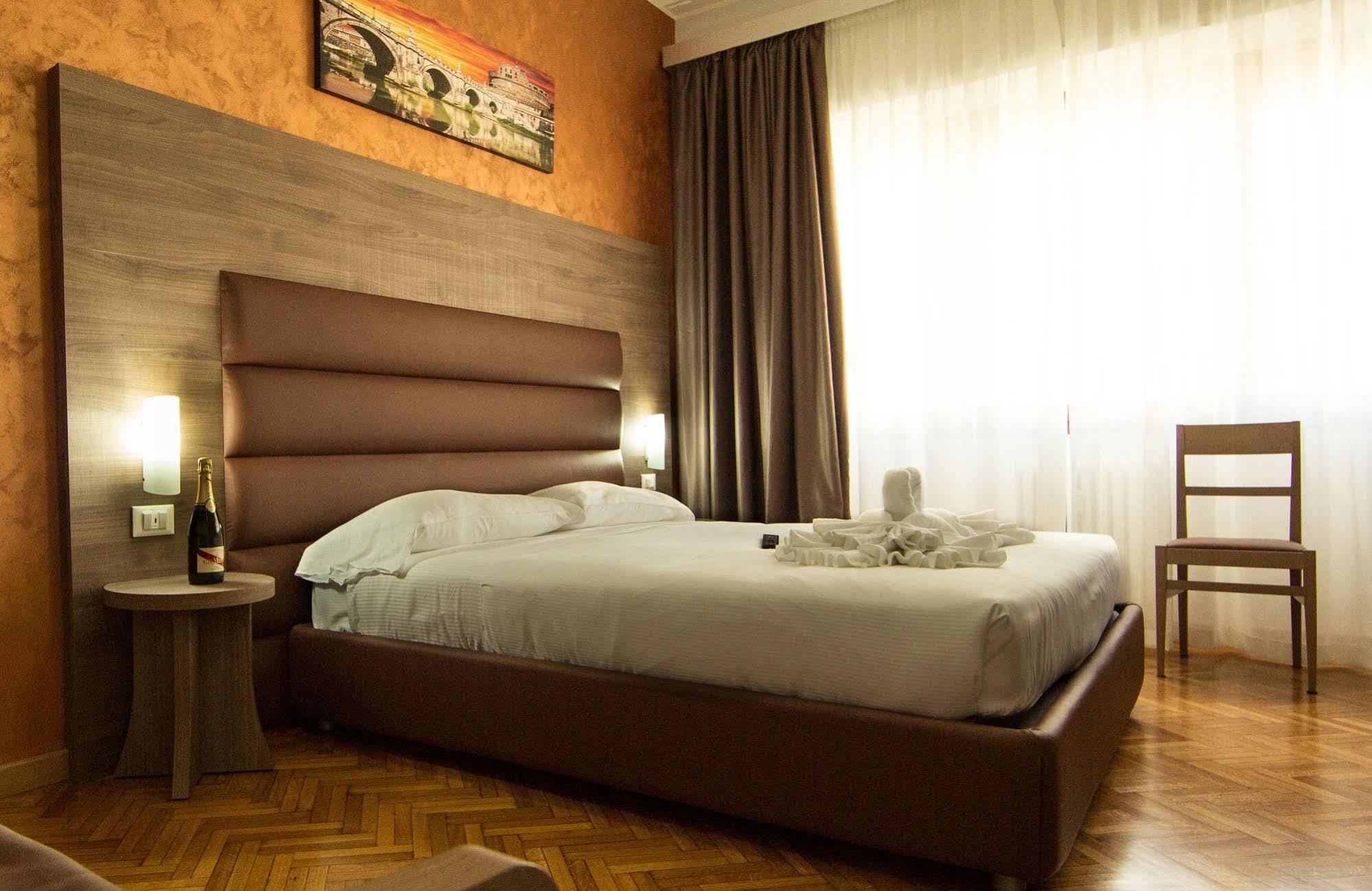 Heart Of Rome Rooms Luaran gambar